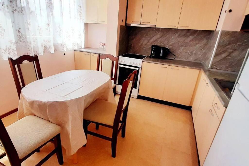 Soc Apartment Close To The Center ブルガス エクステリア 写真